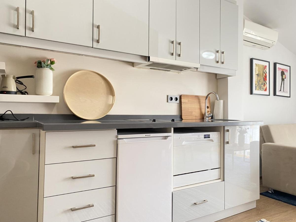 Flat W Terrace 10 Min To Citys Mall And Taksim Daire *